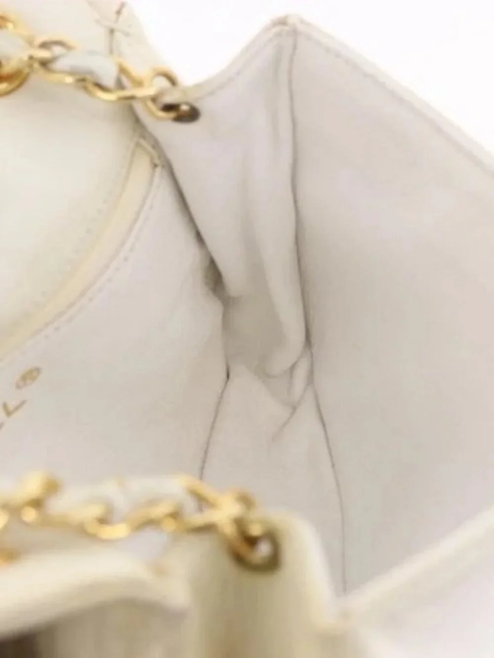 CHANEL Chain Shoulder Bag Lamb Skin White Gold CC Auth 186589A